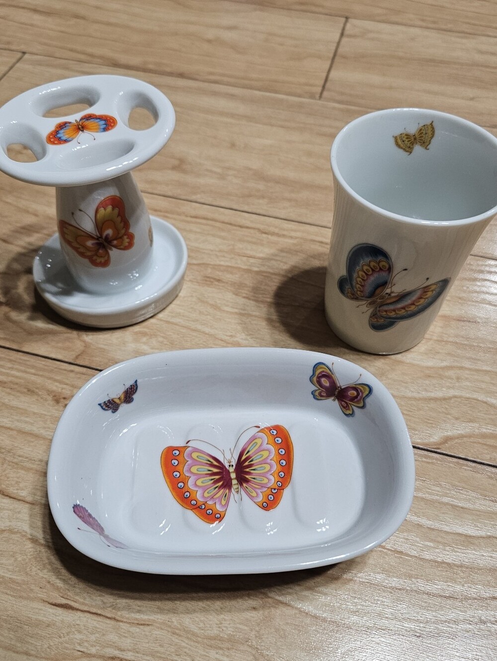 Counterpoint San Francisco Butterfly Bath Set 3pc Porcelain Multicolor Vintage